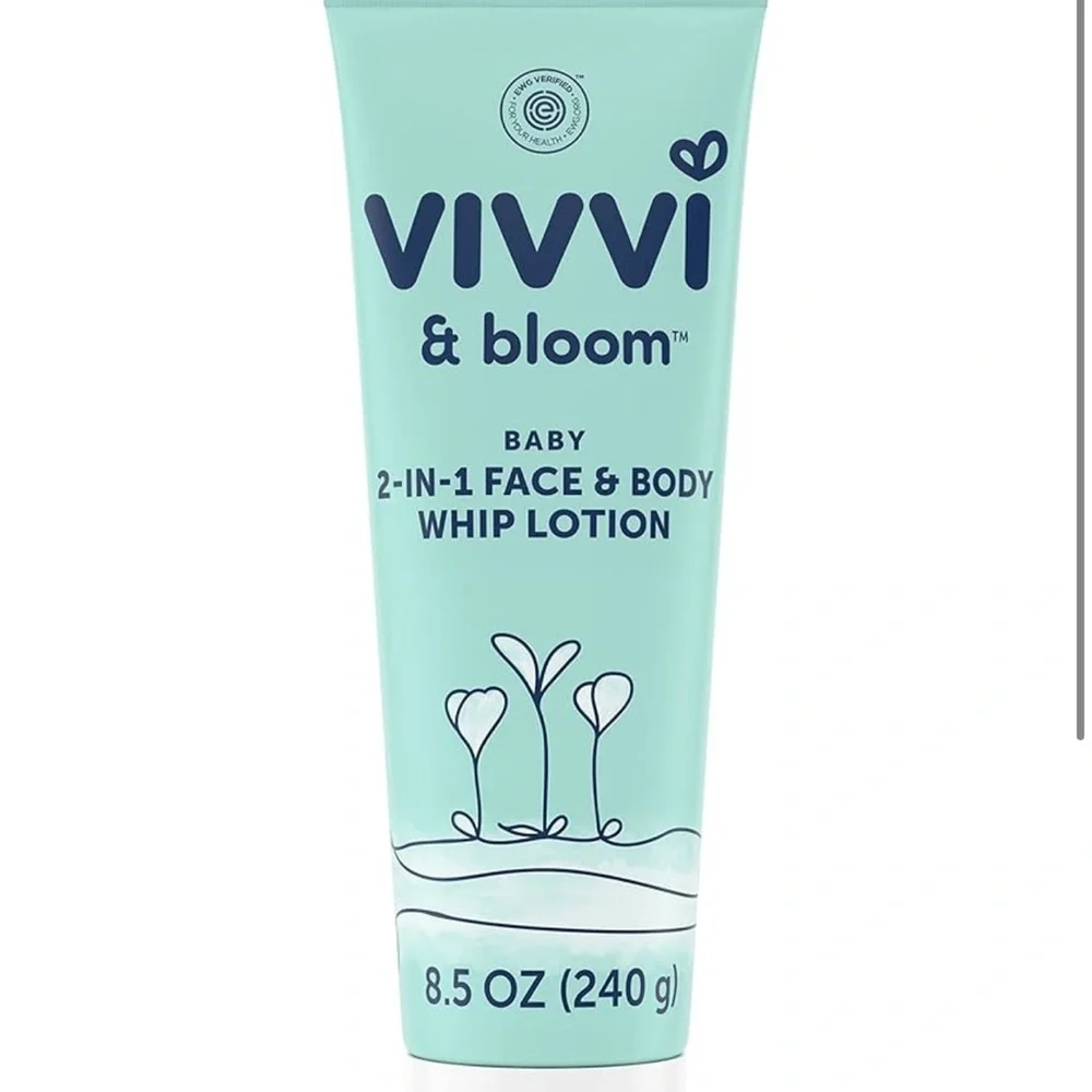 🍦HOST PICK🍦👶🏻👶🏽👶🏾Vivvi & Bloom Baby 2-in-1 face & body whip lotion sealed tube